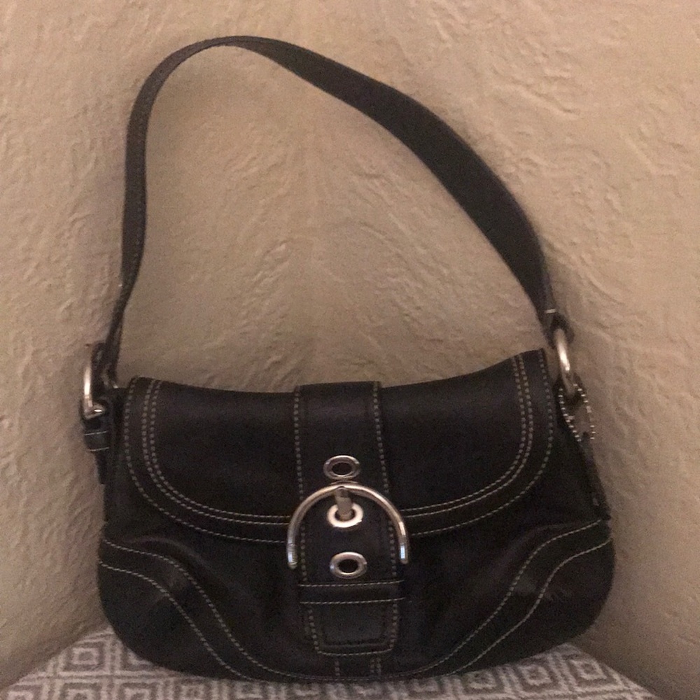 Coach black leather shoulder bag